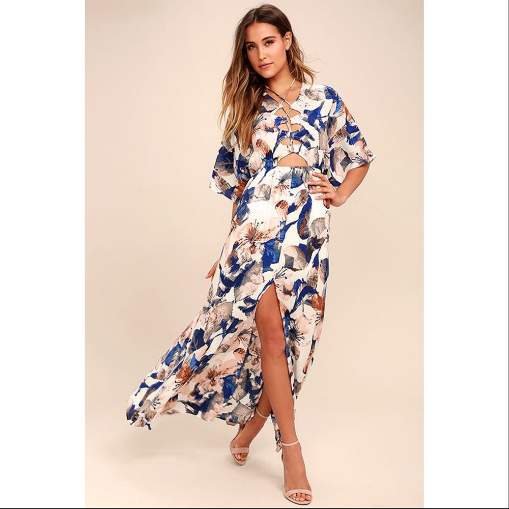 Lulu’s - Loveliest Of All Maxi Dress